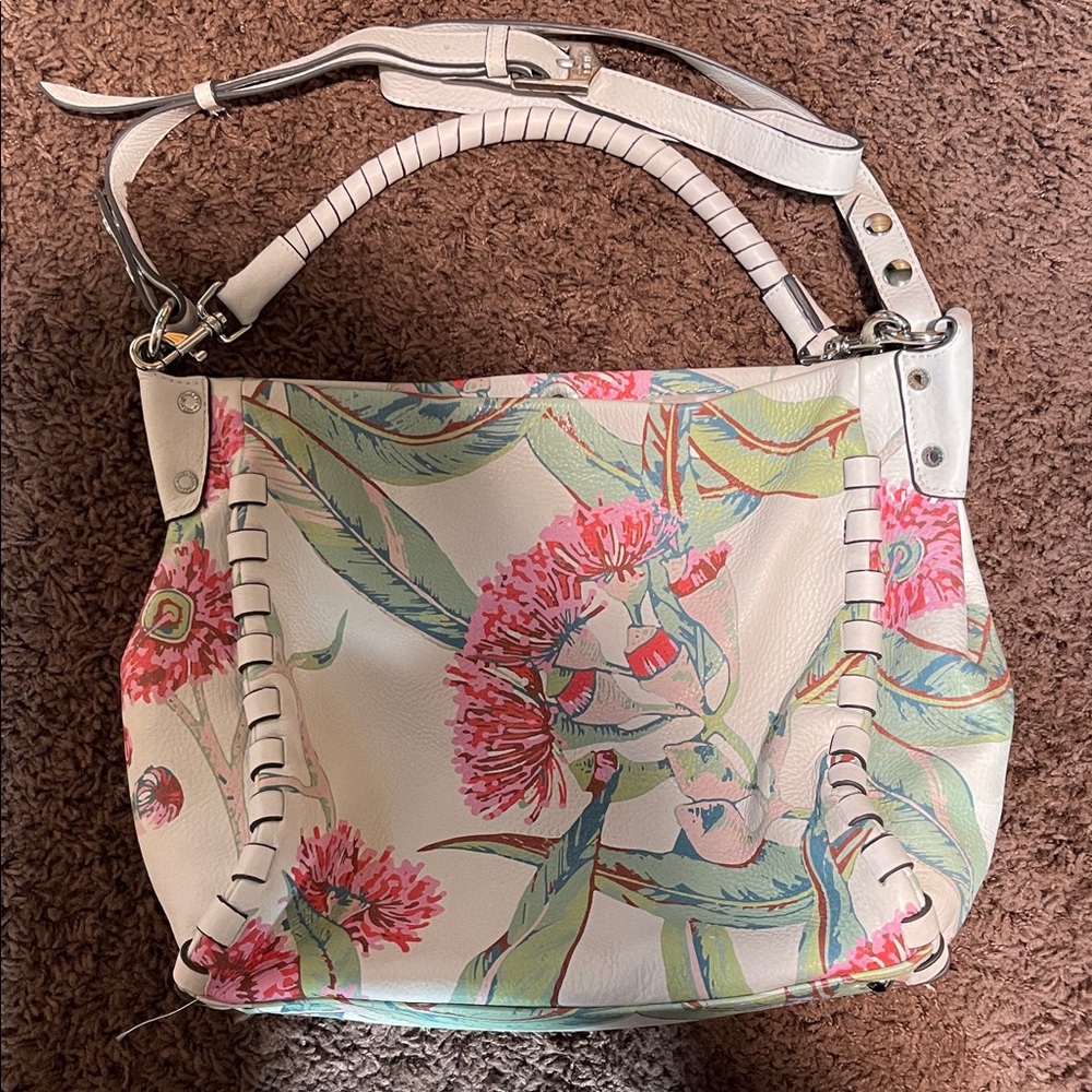 Aimee Kestenberg Zen leather hobo bag
Eucalyptus Print